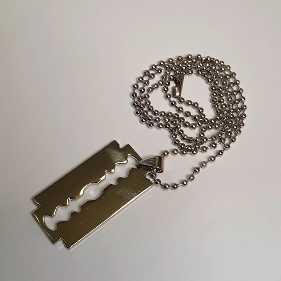 Edgy Silver Razor Blade Necklace - Picture 2 of 2